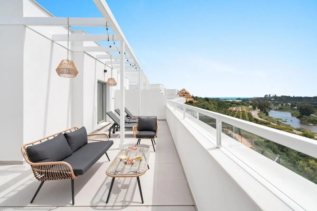Amazing 3 Bedroom Penthouse Great Views Rdr482 Estepona Lägenhet