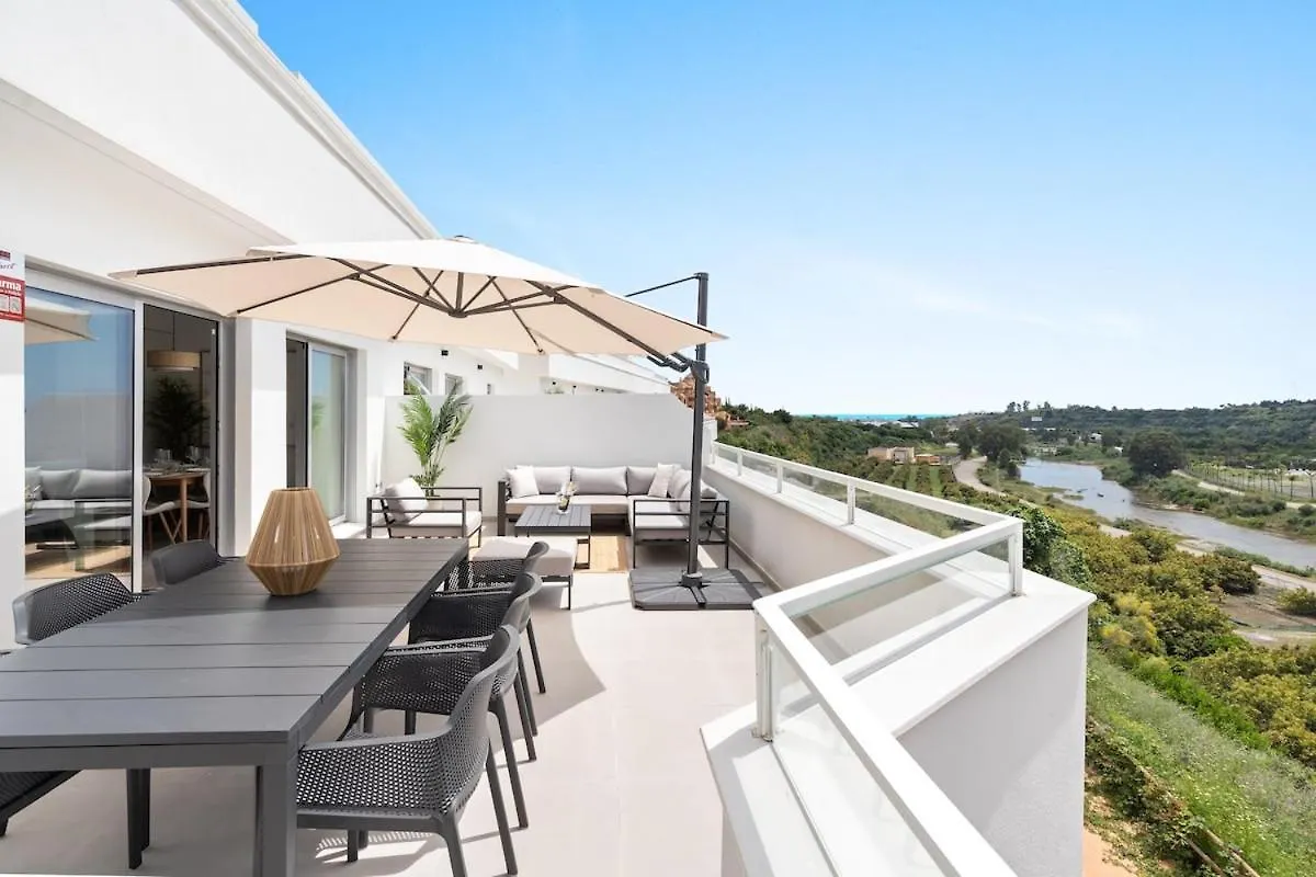 Amazing 3 Bedroom Penthouse Great Views Rdr482 Estepona